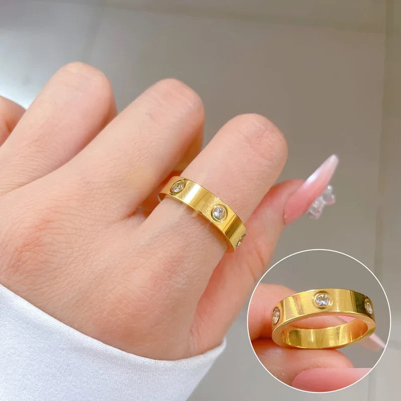 Zircon ring -18K Gold Plated Stainless Steel